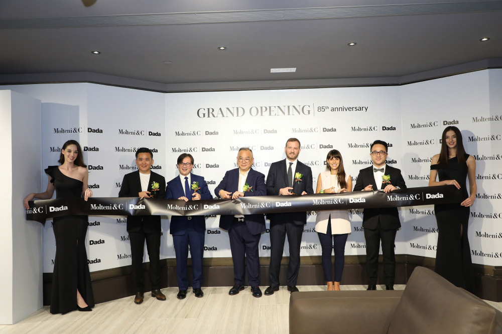 Molteni&C Hong Kong ribbon-cutting ceremony