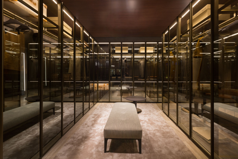 Gliss Master Walk-in closet