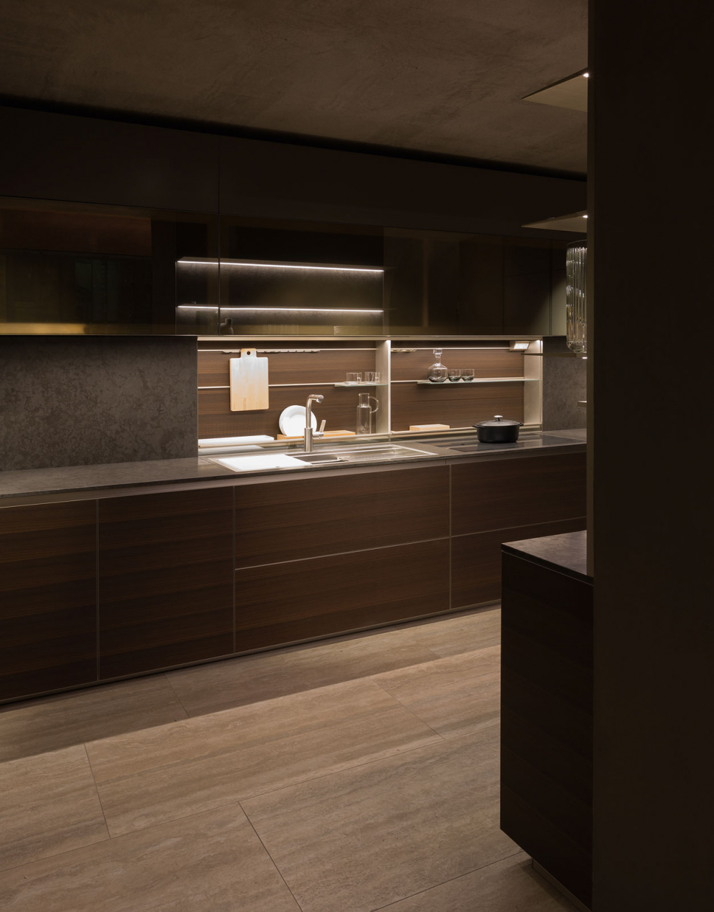 Hi-Line 6 Kitchen by Dada