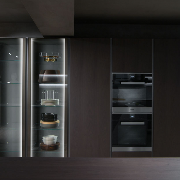 Flair Columns by Dada Kitchen at Molteni&C Brompton Road 