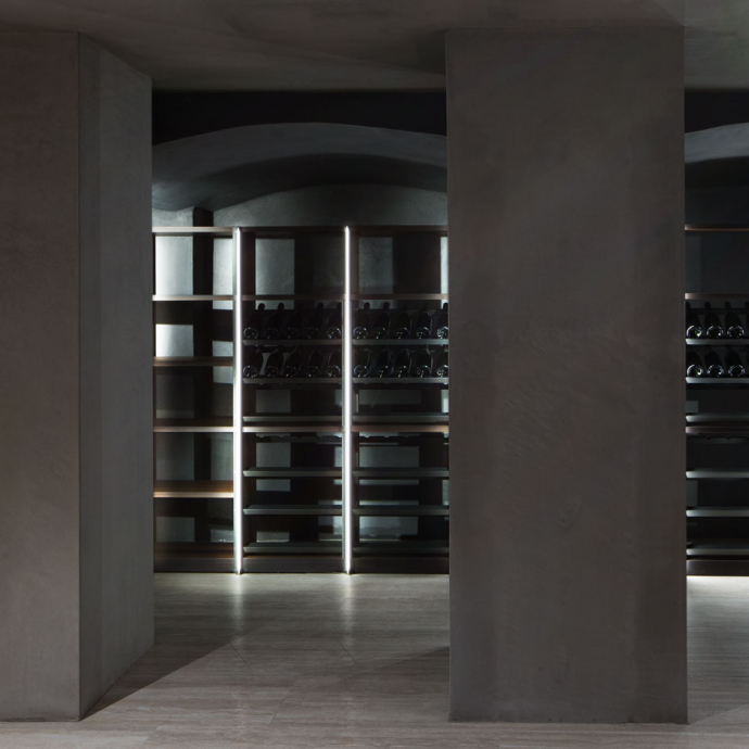 Wine Columns by Dada Kitchen at Molteni&C Brompton Road 