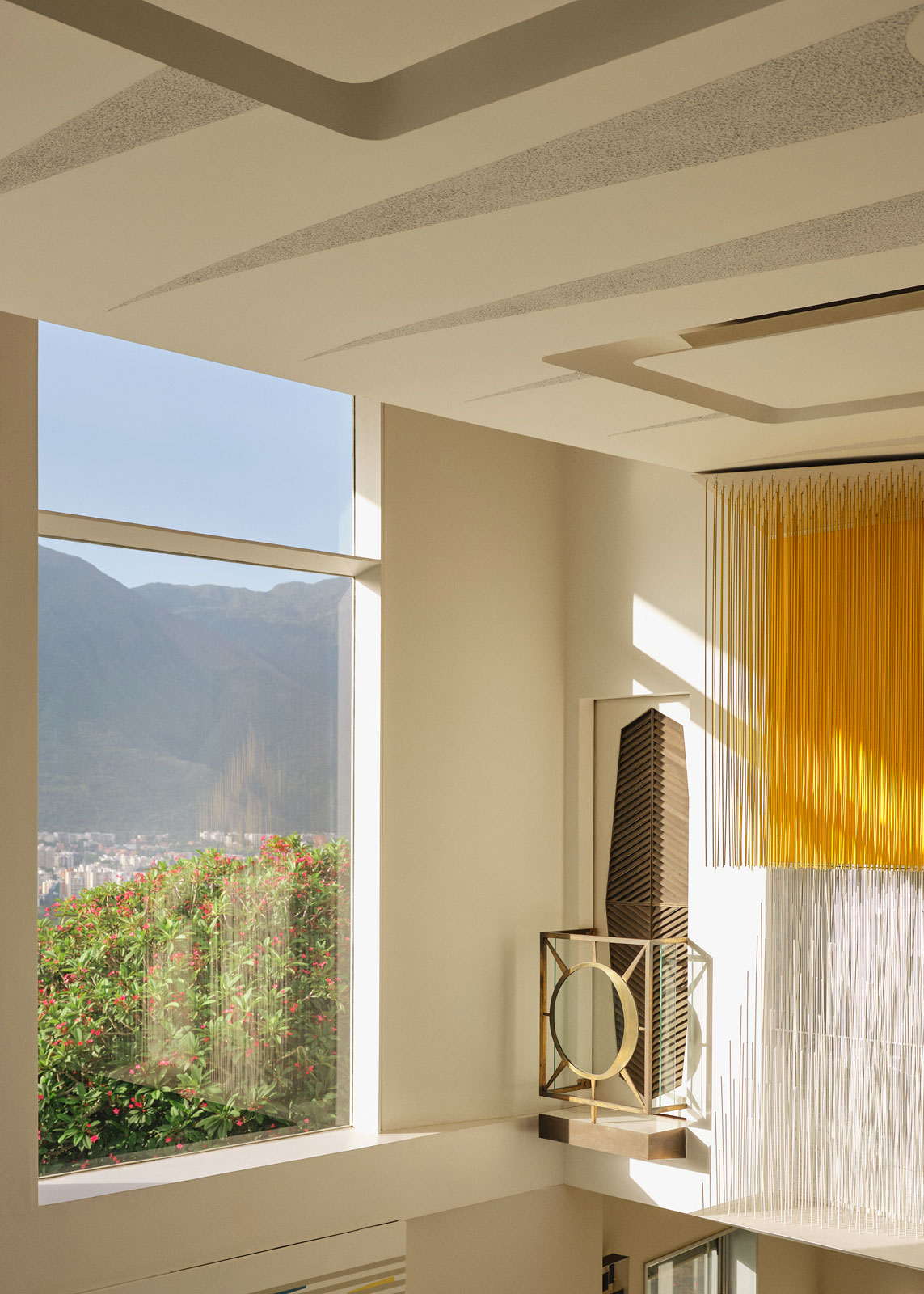 Anala and Armando Planchart asked for a villa overlooking the mountains 