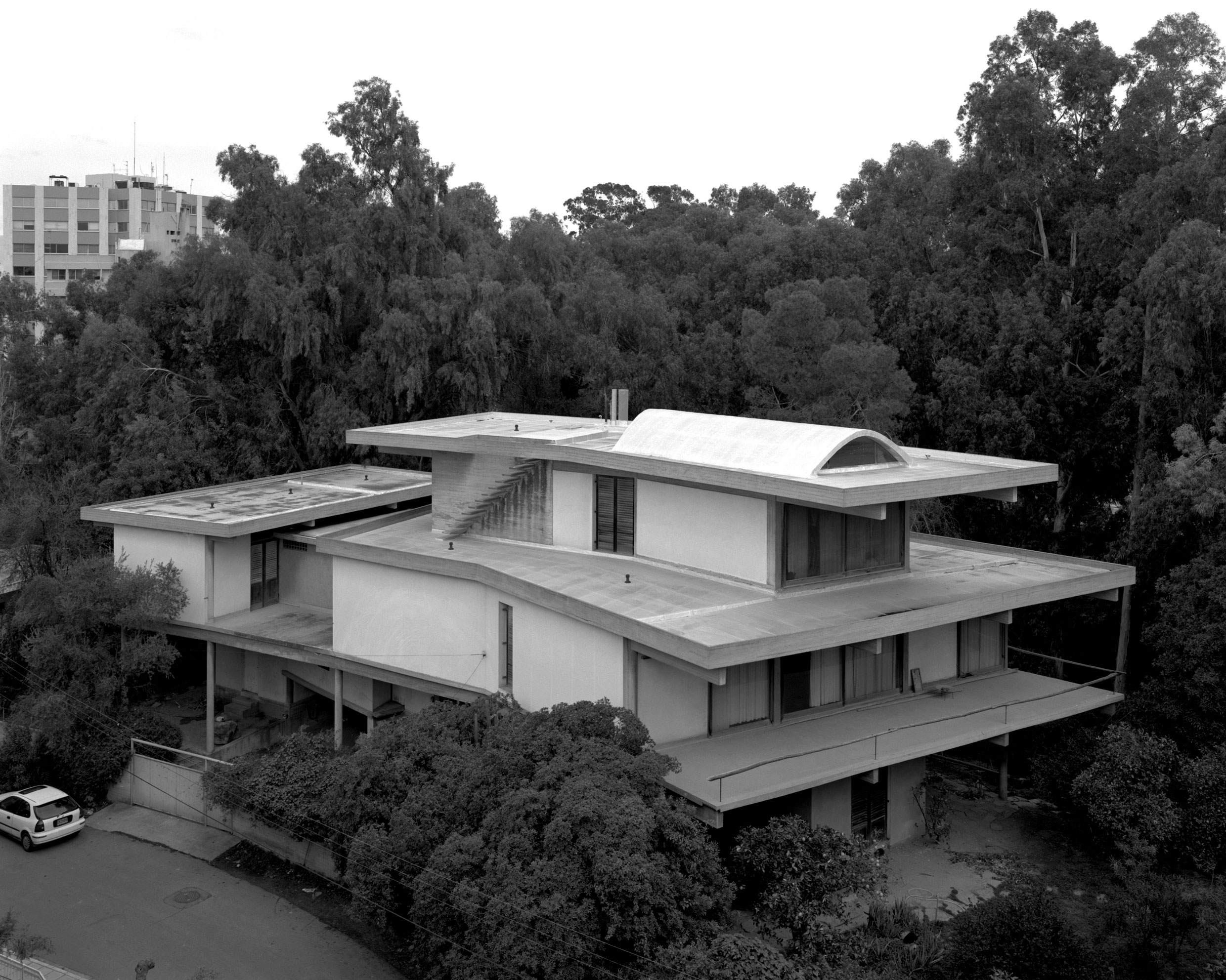 Neoptolemos Michaelide PH  Hélène Binet, Neoptolemos Michaelides Residence, 2014, courtesy of Point Centre
