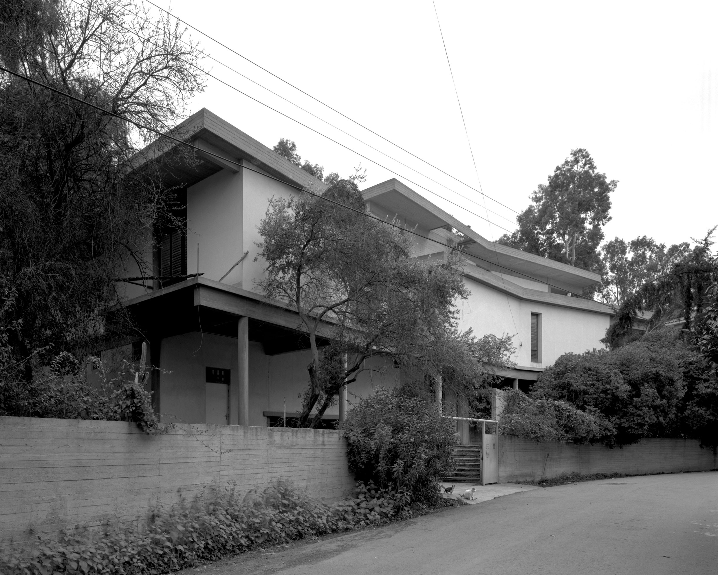 Neoptolemos Michaelide PH  Hélène Binet, Neoptolemos Michaelides Residence, 2014, courtesy of Point Centre